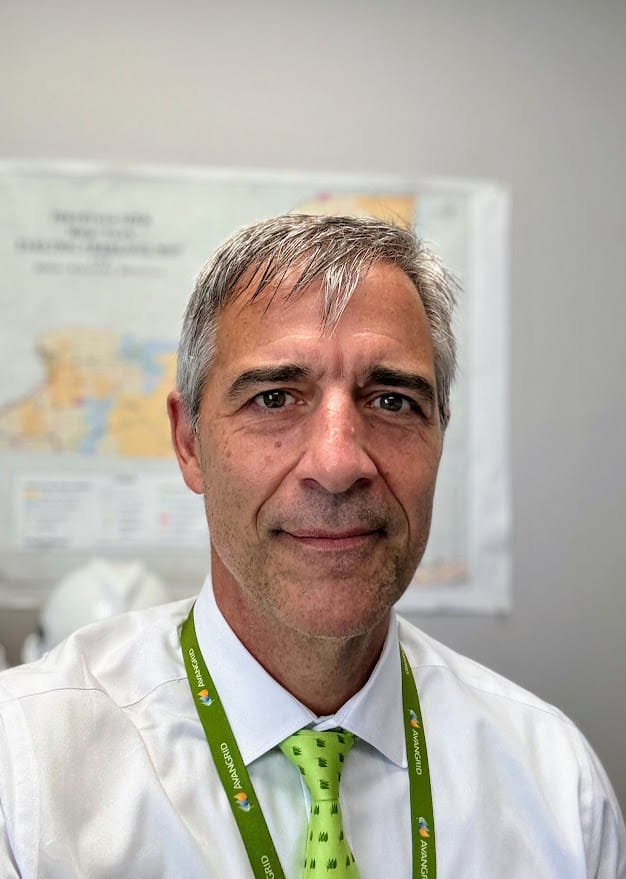 Contact Photo image of JJE